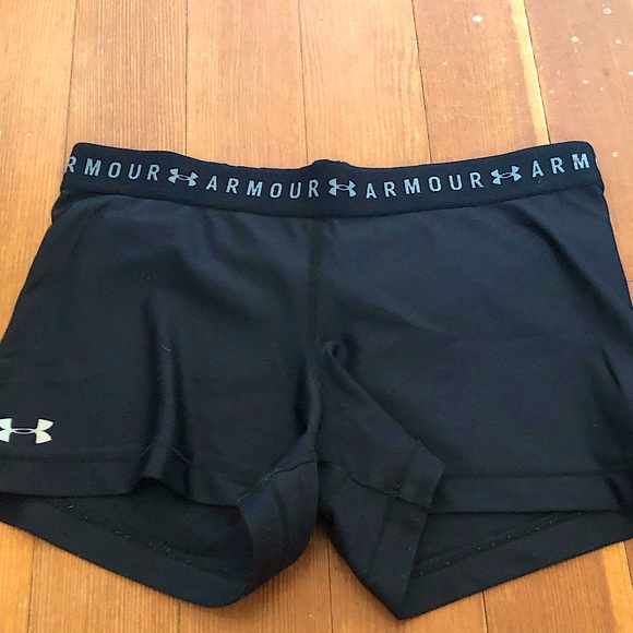 Under armour shorts - Picture 1 of 2